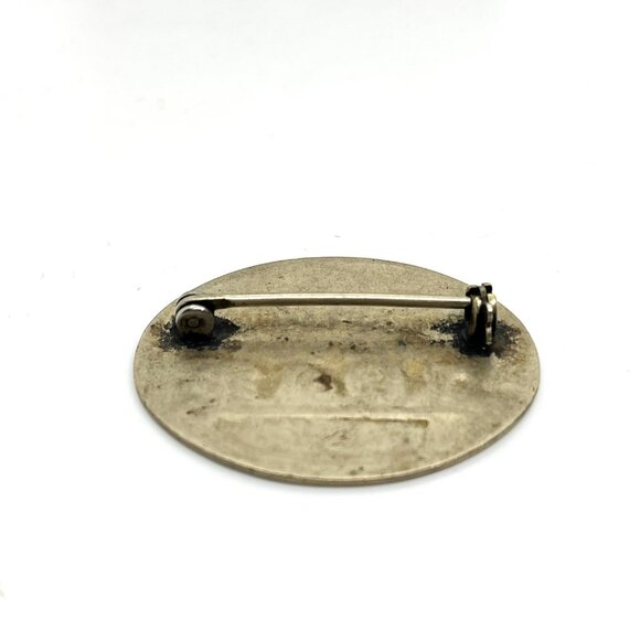 VINTAGE 1942 OHIO CHAUFFEUR Badge Brooch Metal License Pin  Oval 1940s Gag Gift - Picture 6 of 9